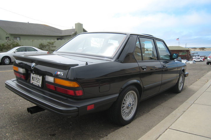 Insideline Drives The 19 E28 M5 Bimmerfile