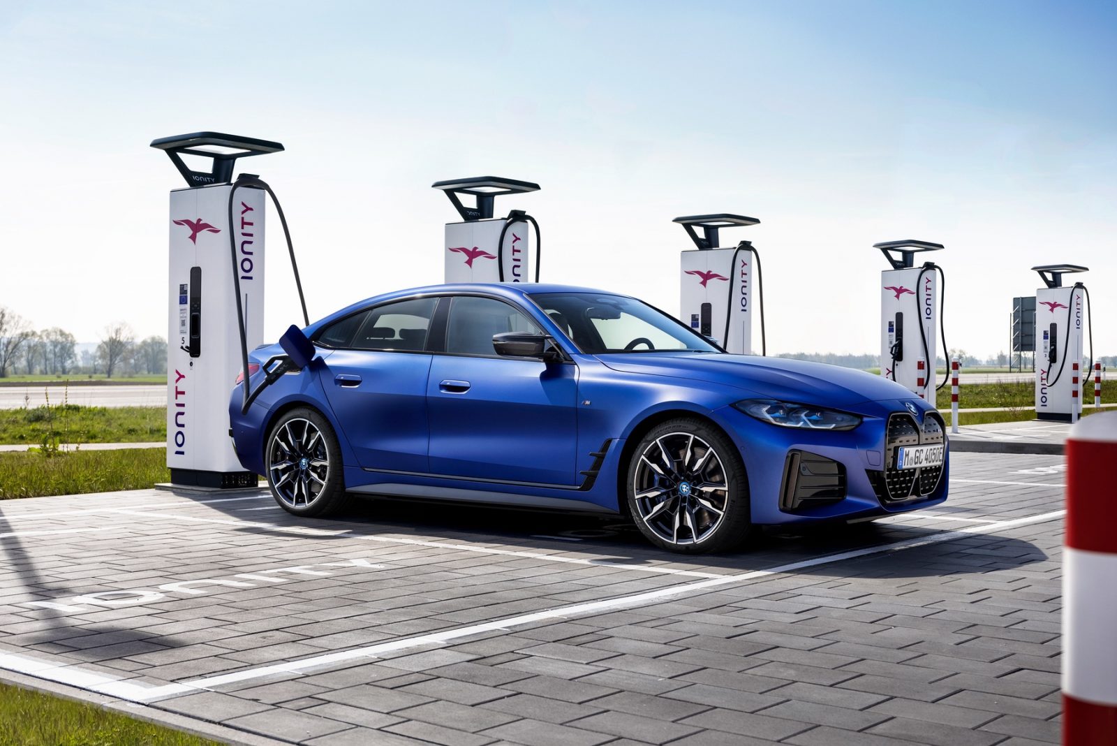 2023 BMW i4 ChargeScape